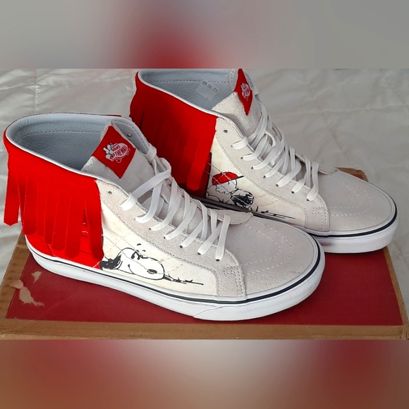 Vans X Peanuts Sk8-Hi Moc Dog House - Picture 8 of 16